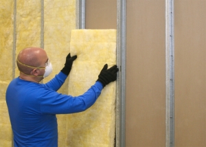 Aplicação de Lã de Vidro drywall - Acusterm isolamentos termicos e acusticos